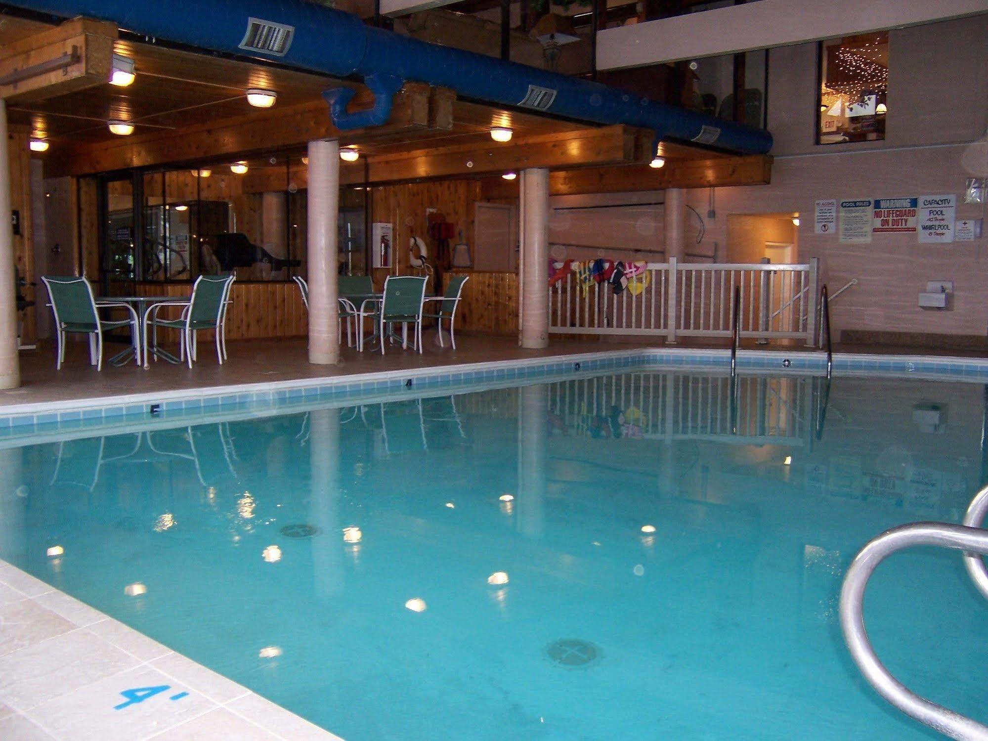 Pinestead Reef Resort Traverse City Zewnętrze zdjęcie